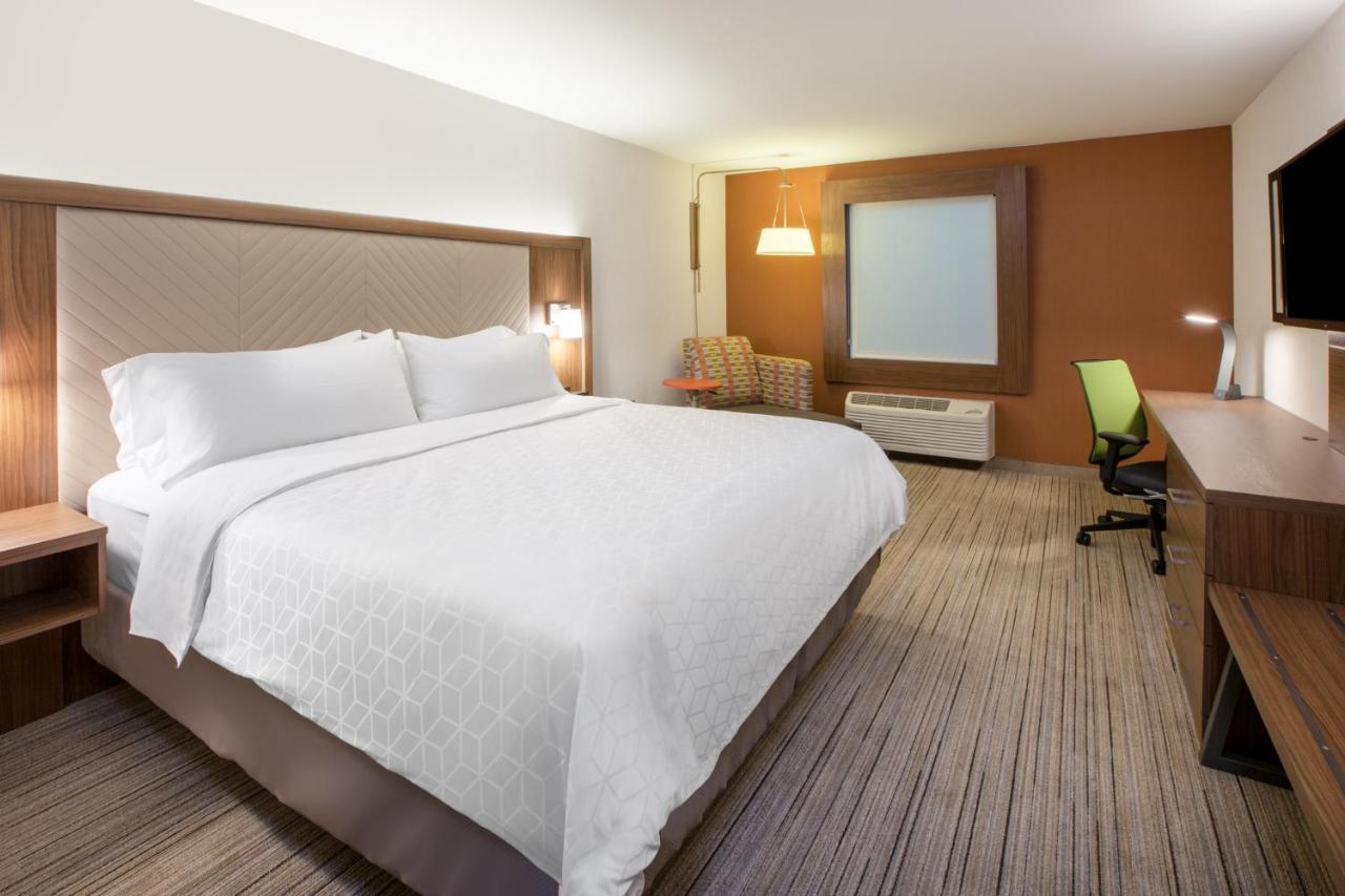 Holiday Inn Express & Suites - Aurora By Ihg Exterior foto